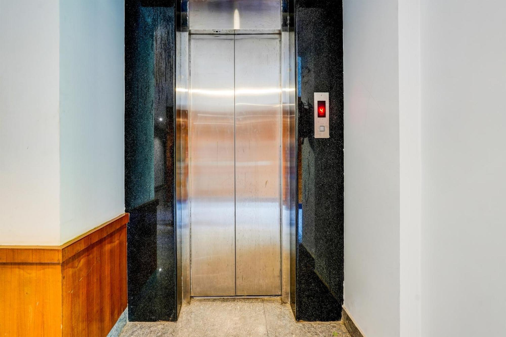 העיר בנגלור Hotel O V3R Residency מראה חיצוני תמונה